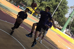 Entradas de lado derecho en básquetbol