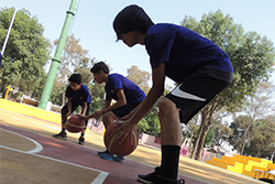 Técnica de bote de básquetbol
