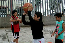 Itzel S. Juvenil entrenamiento