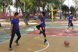 Técnica de entrada a canasta en básquetbol