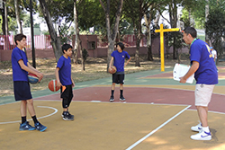 Clase de la Academia de Básquetbol Coyoacán